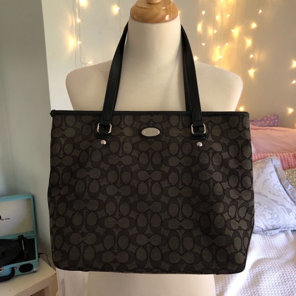 Vintage Classic Logo Coach Bag